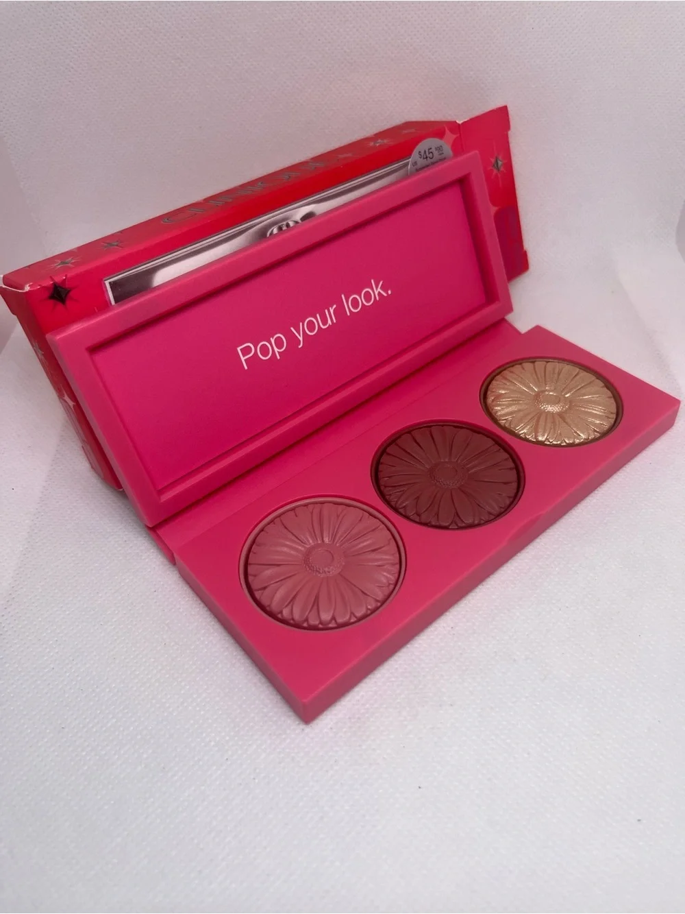 NEW CLINIQUE GLOW TO GO CHEEK PALETTE